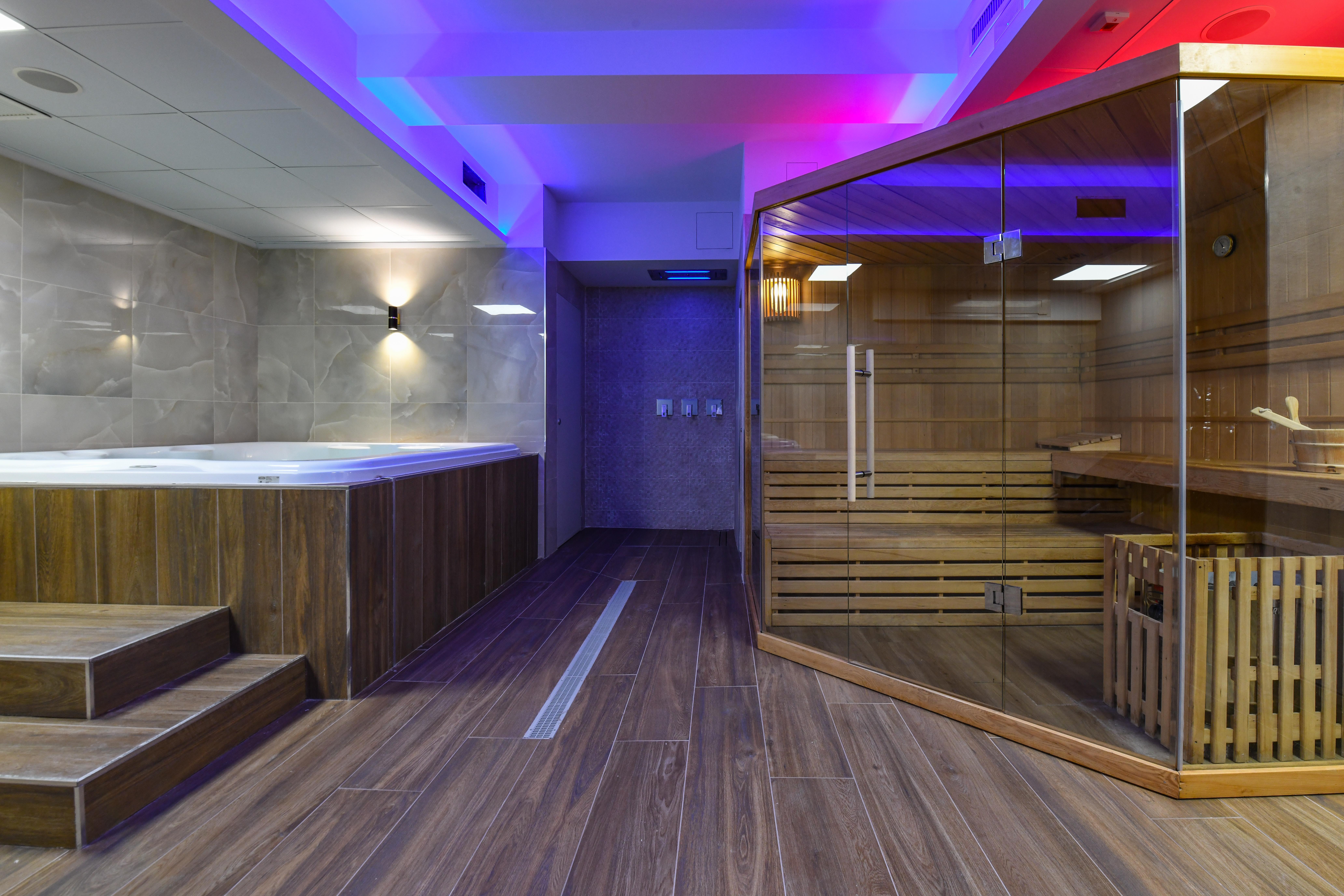 Rivus Hotel 3*